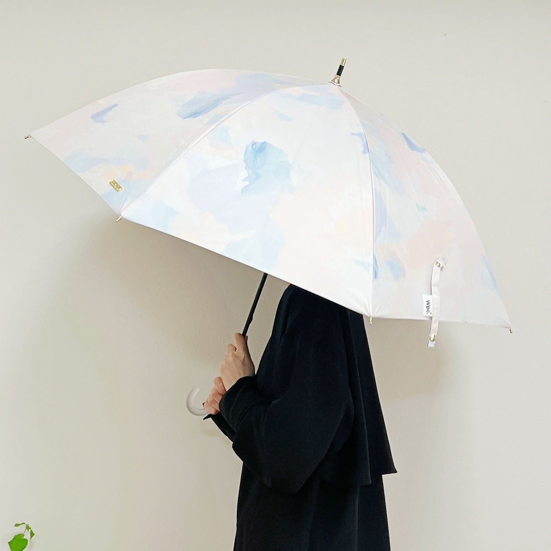 アフタヌーンティー】水彩画みたいなデザインに一目惚れ…！照り返しも