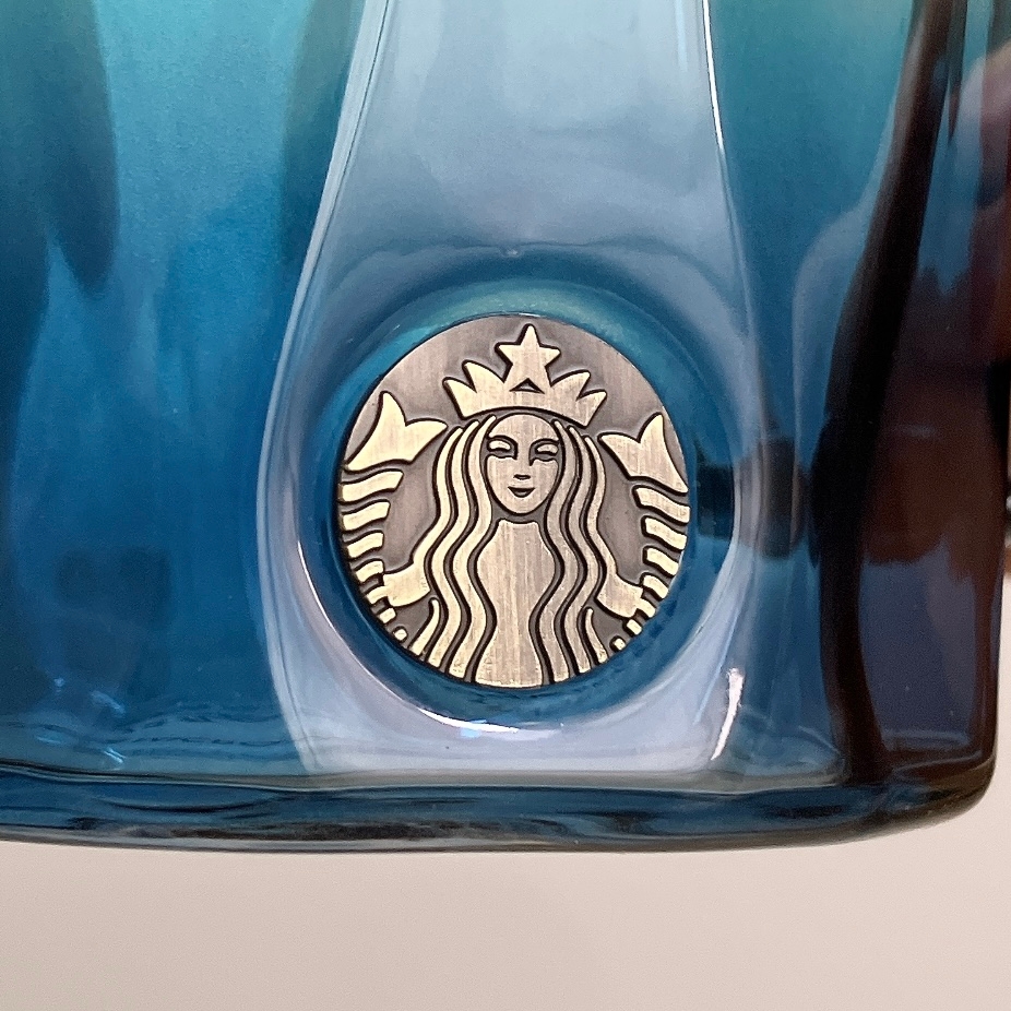 スタバ一目惚れして即レジした！オンライン完売の「海みたいなマグ ☆