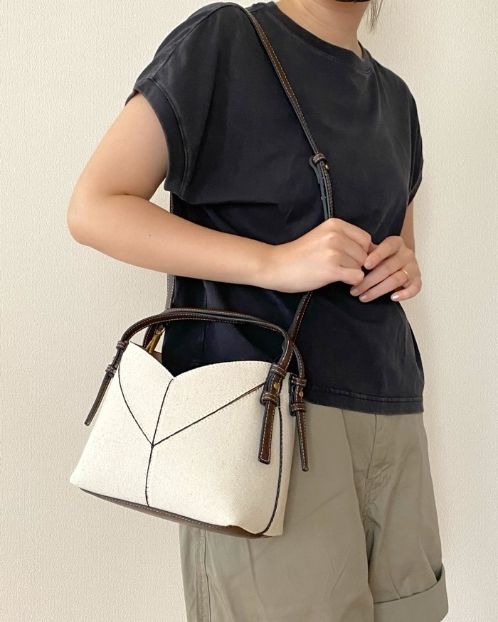 スペイン発送 ZARA ミニショッパー キャンバス コントラスト ZARA の「新作バッグ」が買って大正解!コロンとした形が可愛い