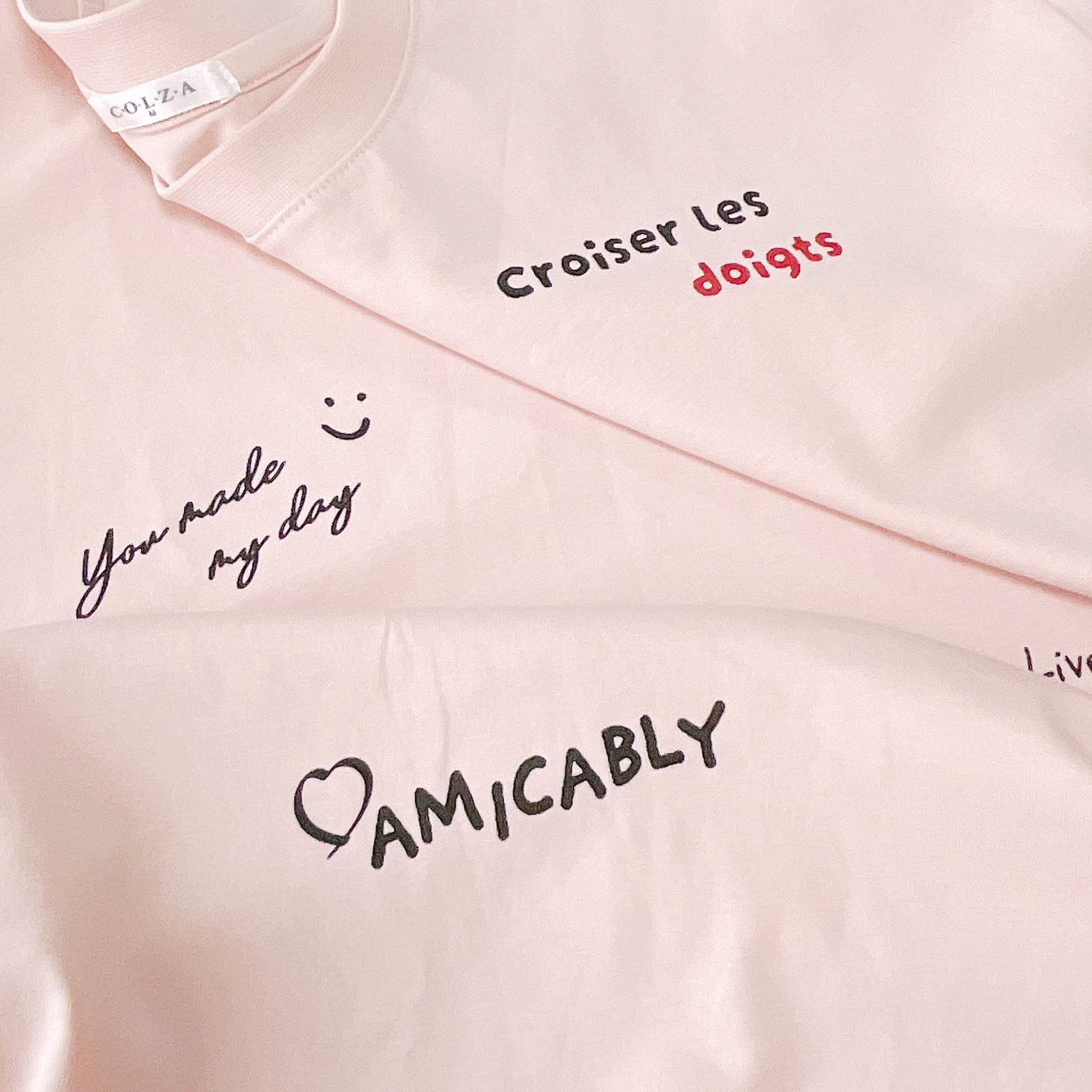 Honeys(ハニーズ)の「落書き風ロゴゆるTシャツ」