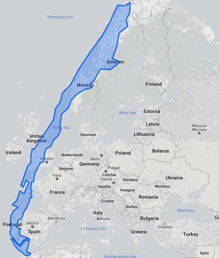 Outline of Norway overlaid on a map of Europe, stretching from Portugal to Finland, highlighting Norway's length