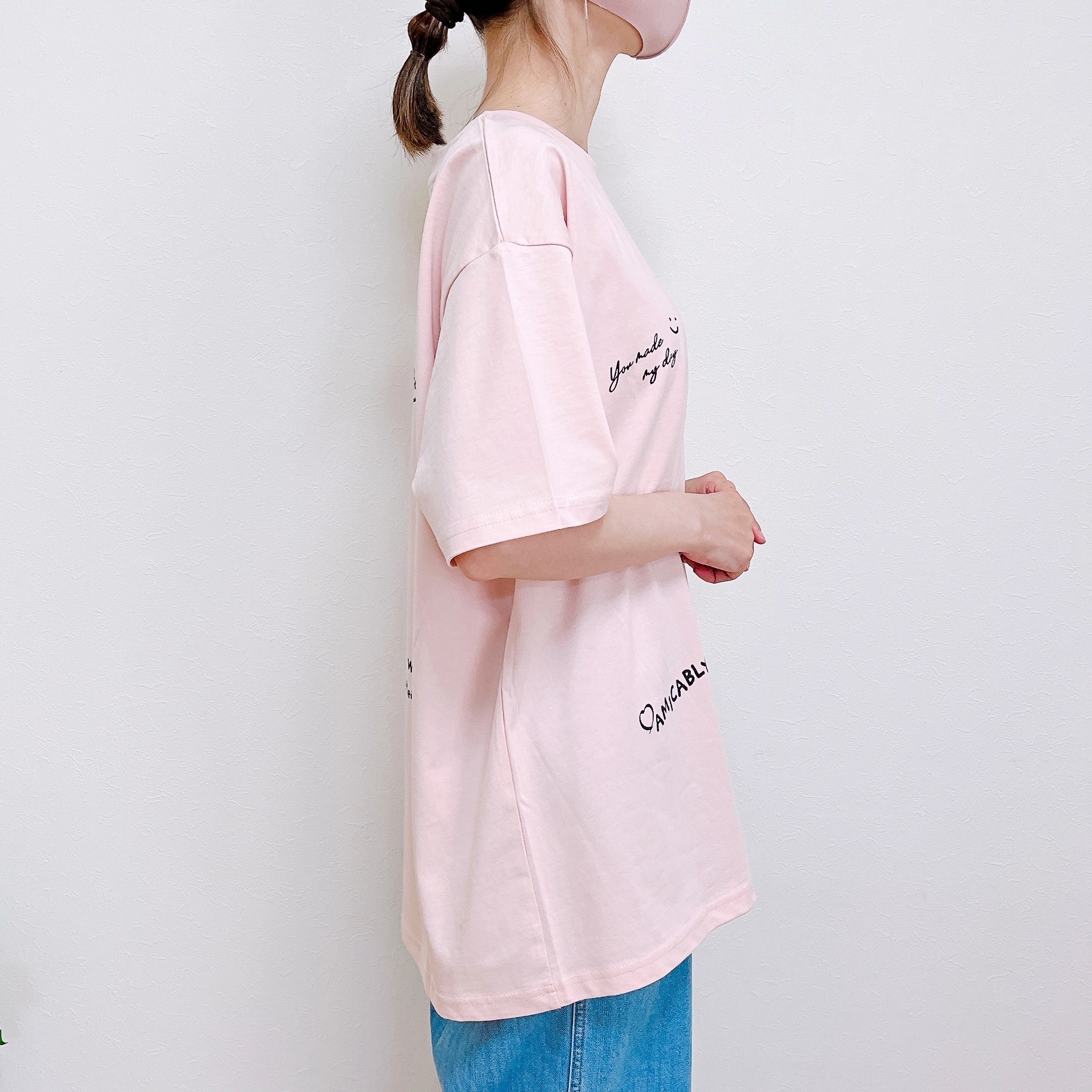 Honeys(ハニーズ)の「落書き風ロゴゆるTシャツ」