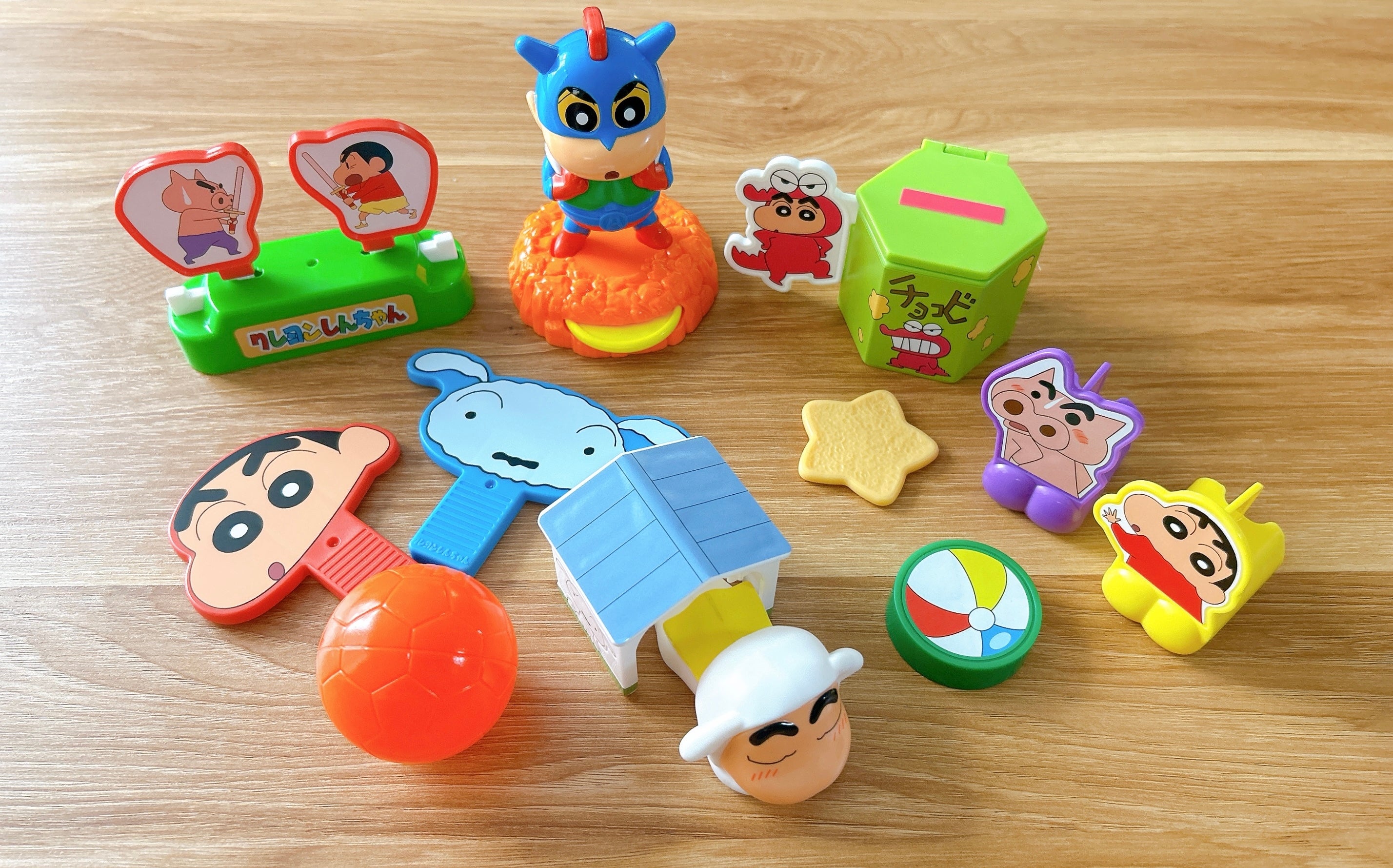 ハッピーセット新作】シュールすぎて笑った！クレヨンしんちゃんの「激