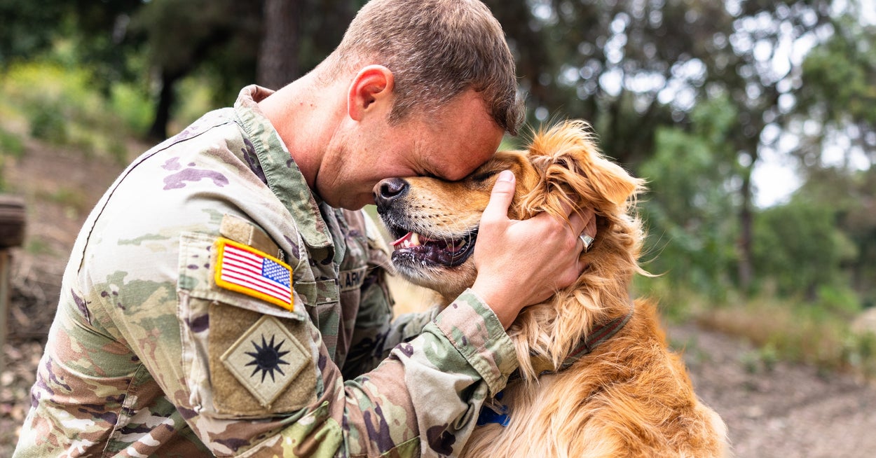 I Work With Dying Veterans. Here's Why I Don't Automatically Thank Them For Their Service.