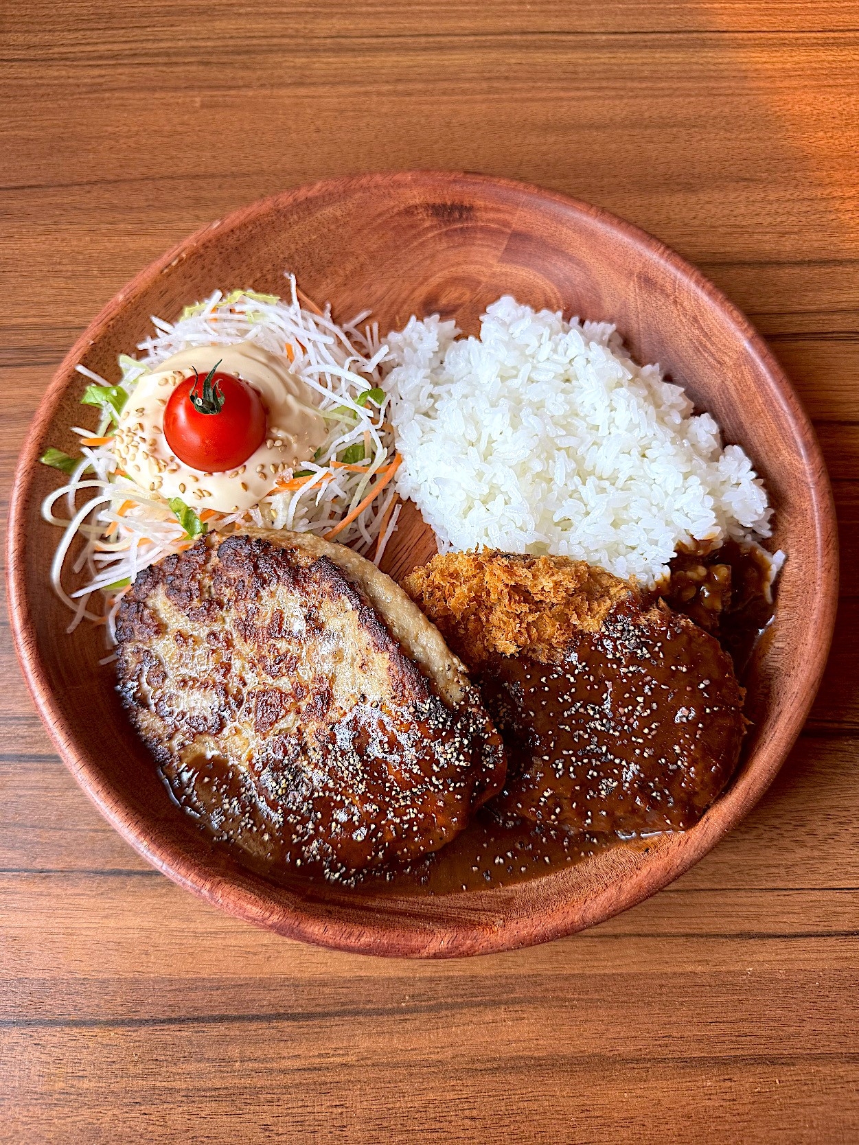 びっくりドンキー】好きなもの全部盛りじゃん…！小学生が考えたみたい