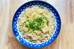 これが「うまかっちゃんそばめし」だ!(Munenori Umeki / BuzzFeed Japan)
