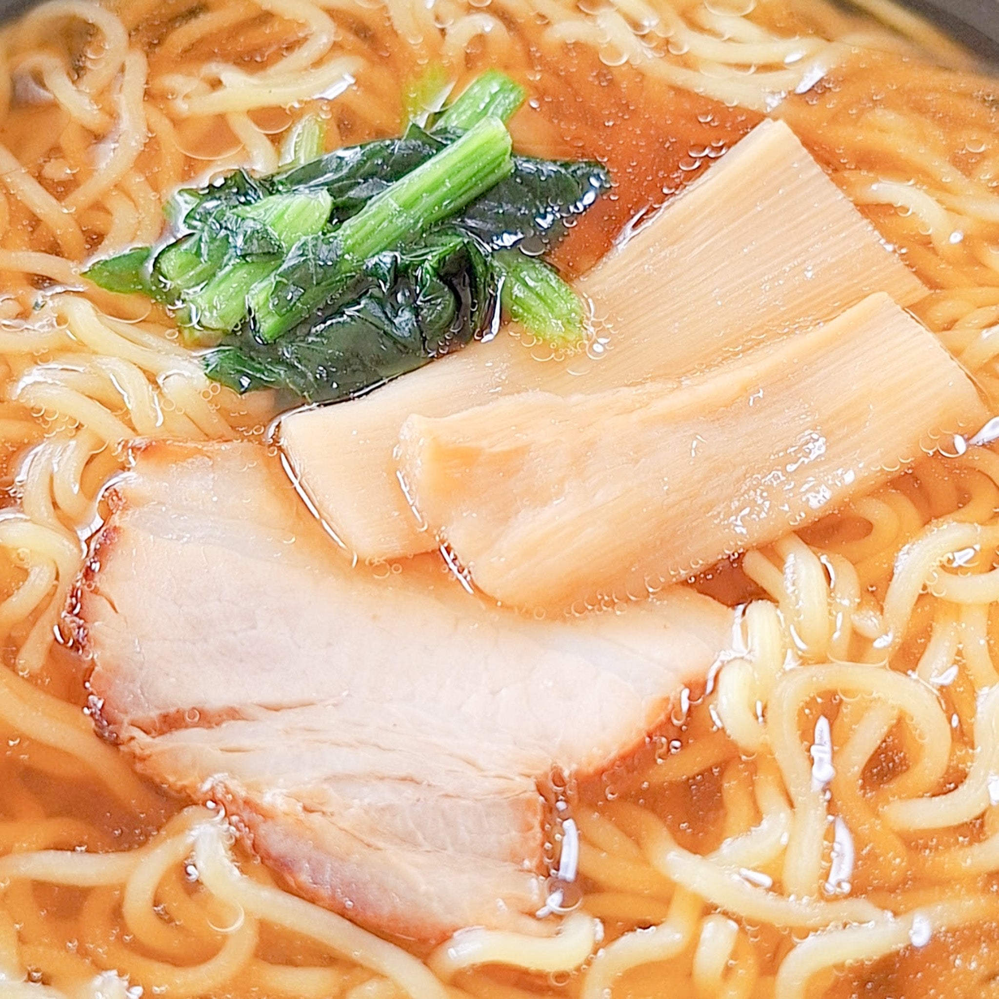 ファミリーマート「鶏ガラスープのコクと旨み具付き中華そば」