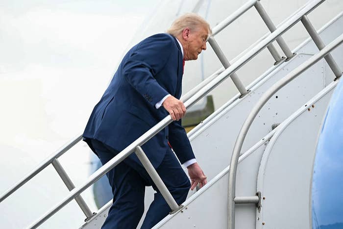 Tripping Up Everyone Is Saying The Same Thing About This Video Of Donald Trump Tripping