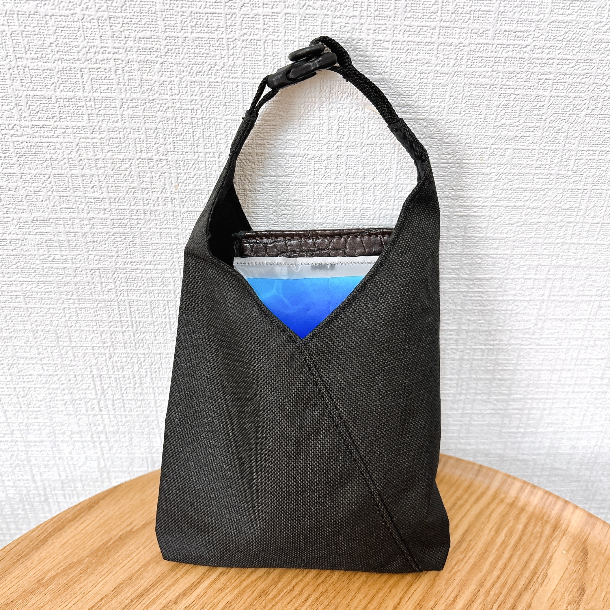 無印良品「ミニ 撥水ワンショルダーバッグ」
