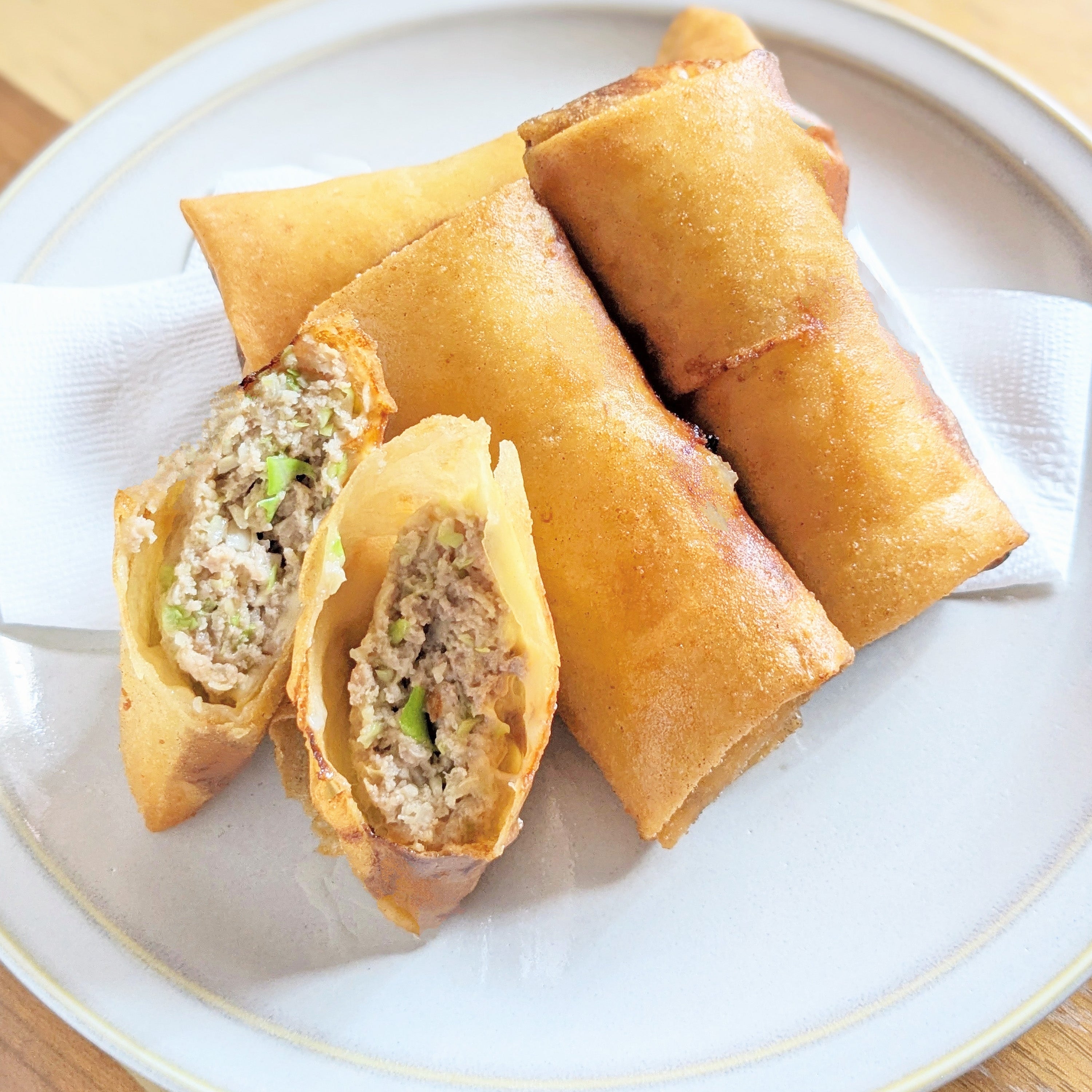 【ジューシ餃子セット】+春巻き 野菜たっぷり外はパリッと！中はジューシー！『餃子風春巻き