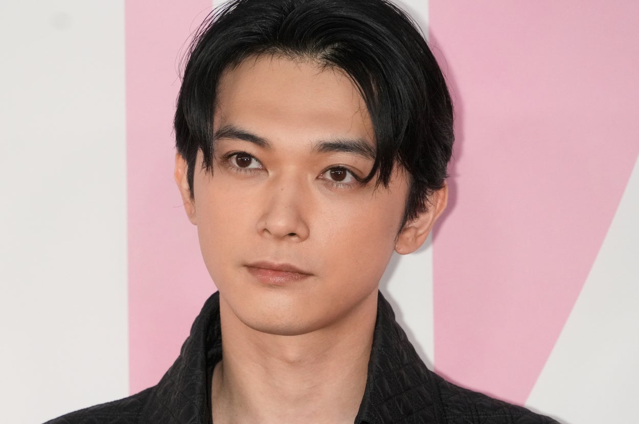 吉沢亮さん(時事通信フォト)