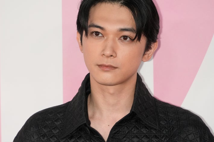 吉沢亮さん（時事通信フォト）