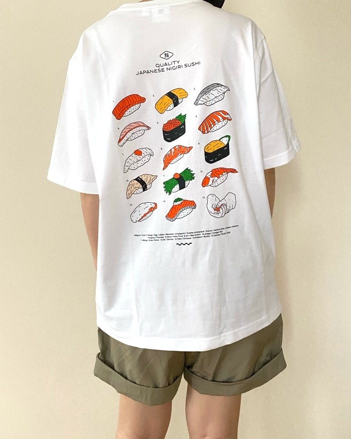 【musubore】寿司グラフィック ハイネックTシャツ フリーサイズ musubore】寿司グラフィック ハイネックTシャツ フリーサイズ
