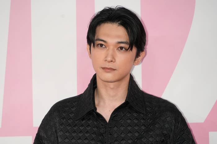 吉沢亮さん（時事通信フォト）