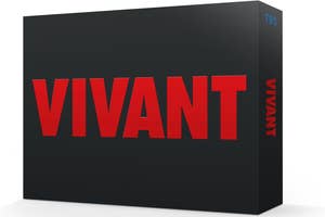 黒い背景に赤い大文字で「VIVANT」と書かれたTBSのパッケージ。