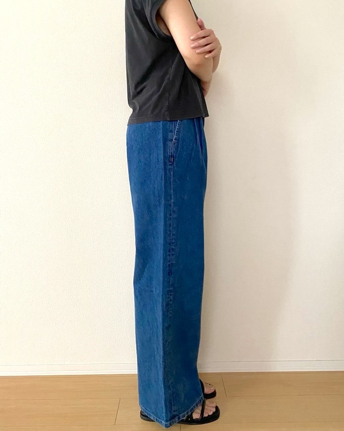 GUの「デニムタックトラウザー(丈標準70.0~74.0cm)」