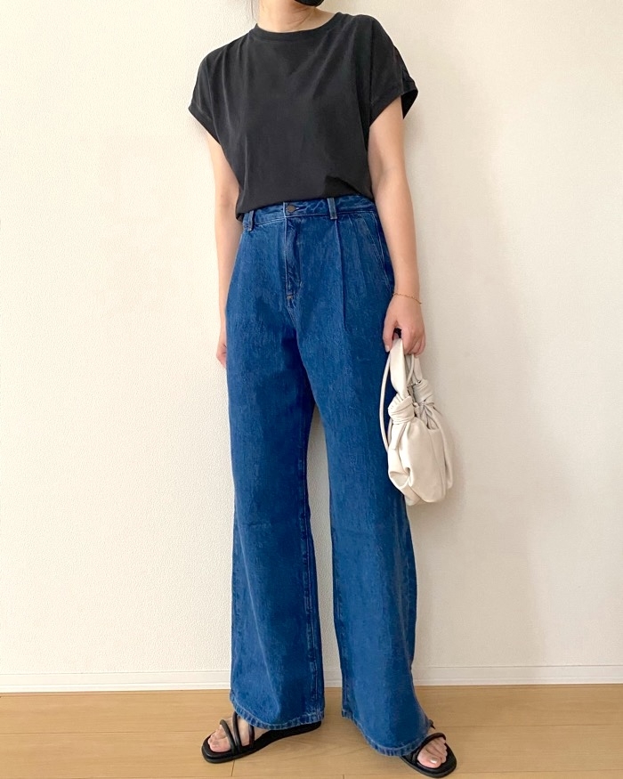 GUの「デニムタックトラウザー(丈標準70.0~74.0cm)」