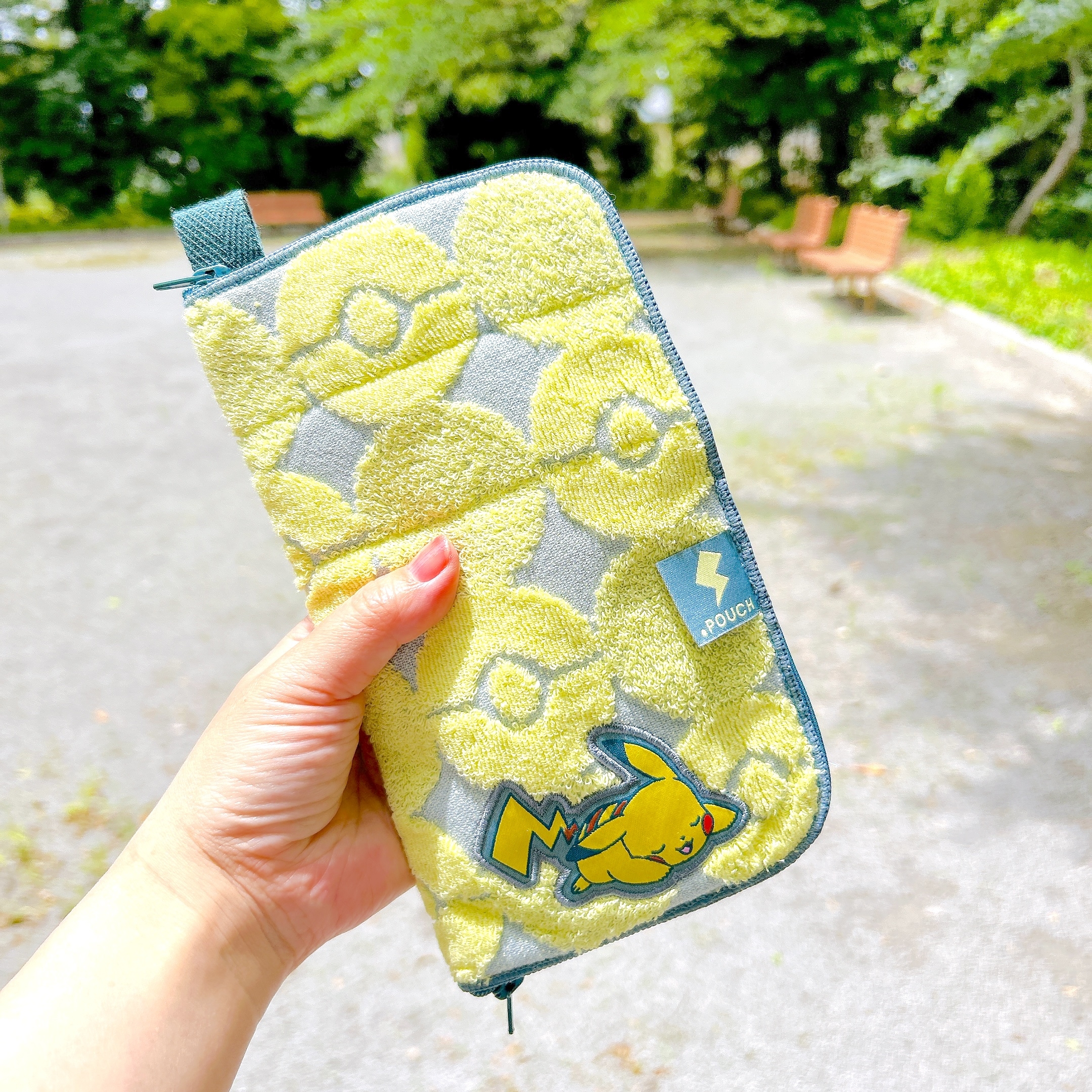 【新品未開封】ジェラピケ　ポケモン　ピカチュウ　ポーチ　タオル　セット ポケモンセンター ひんやり フード&しっぽ付き タオル