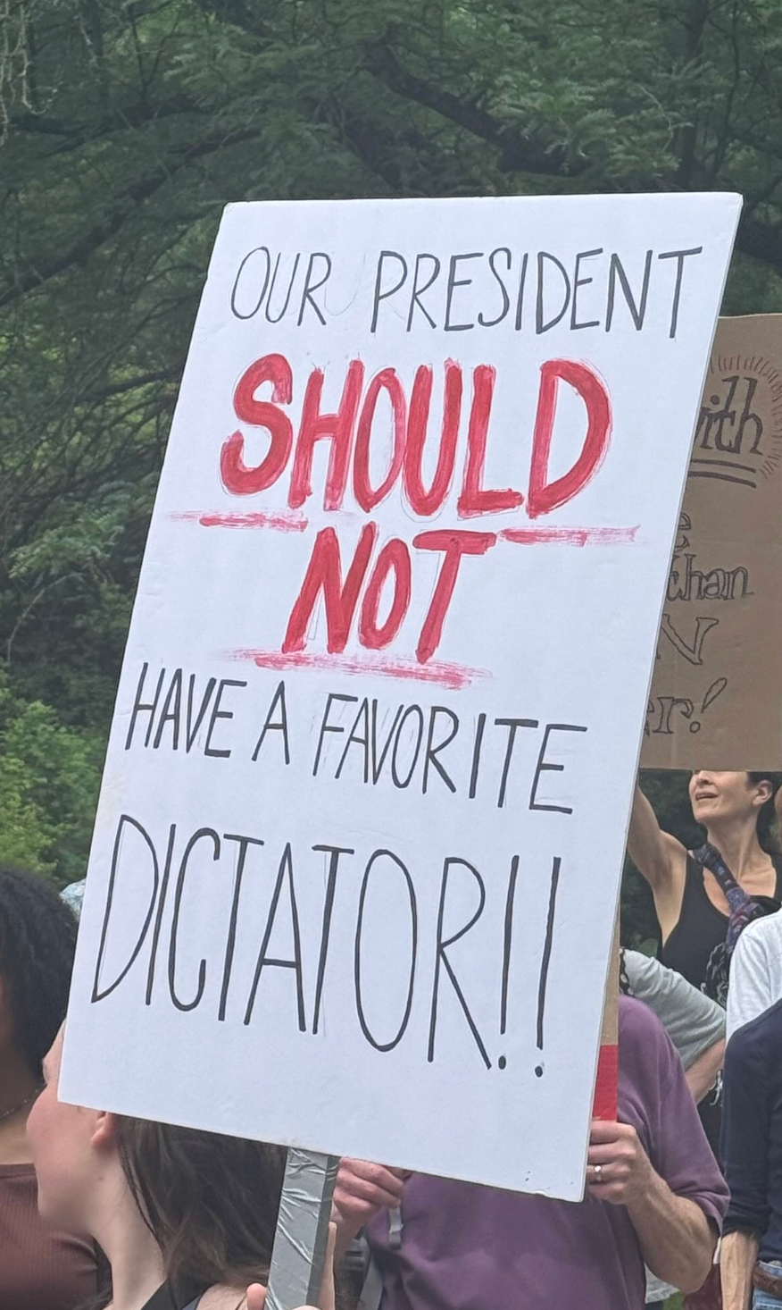 The 23 Absolute Best Signs From The 