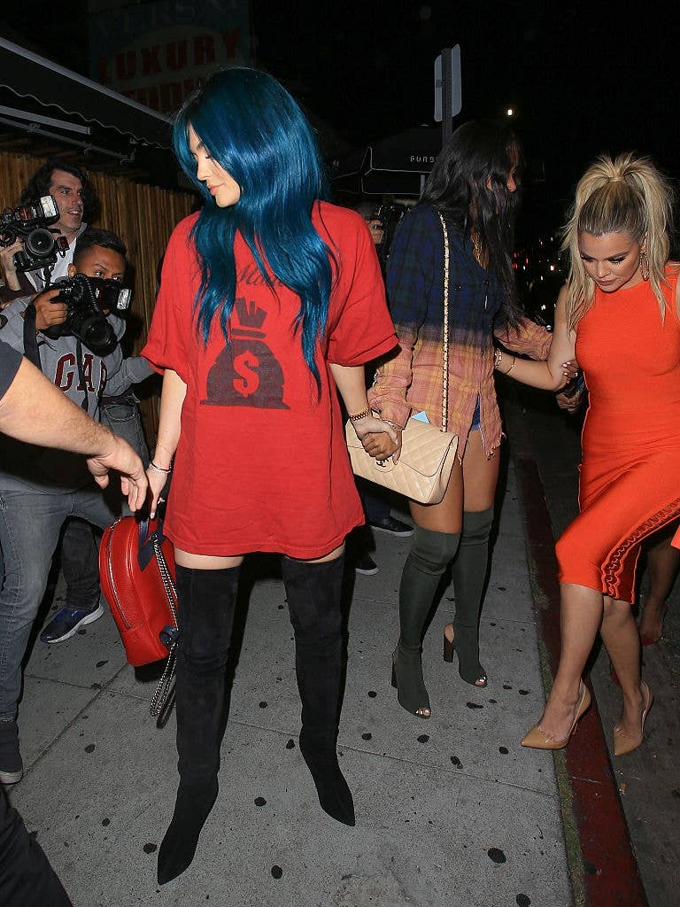 king kylie blue hair red dress Jenner's Daughter Unimpressed By Kylie Era Women's Summer Black Valentine's BUNDLE-50FOR579 Sizes In Stock:AU M/10