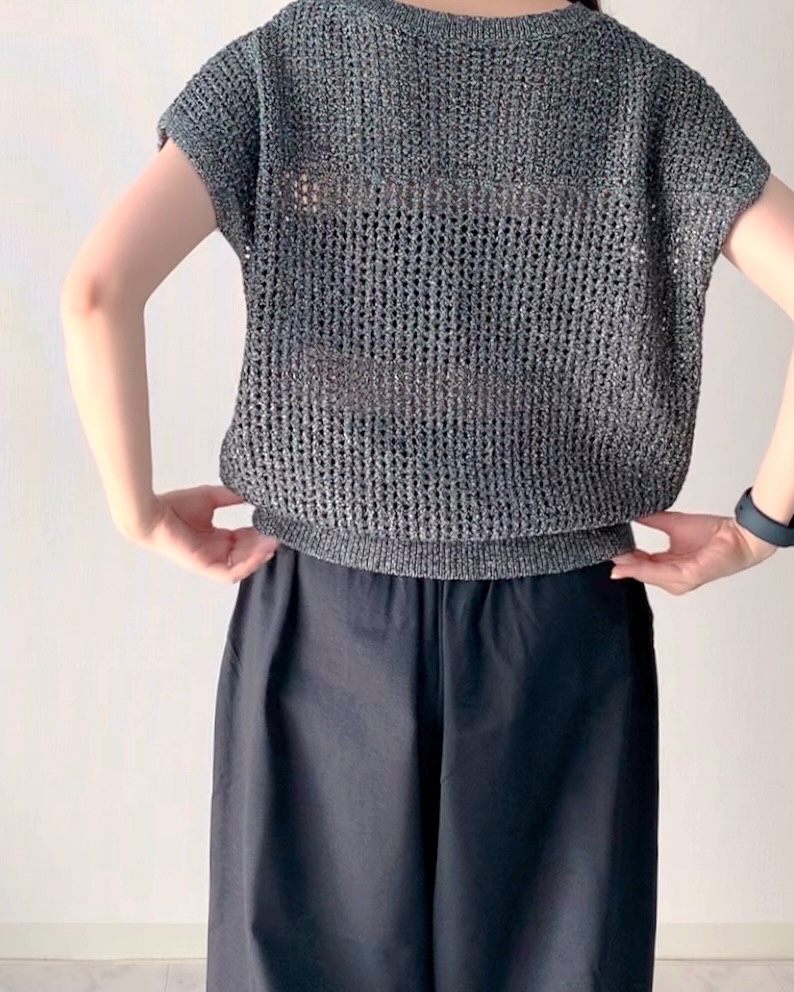 しまむらの「1639円トップス」涼しげデザインが最高〜！キラキラ