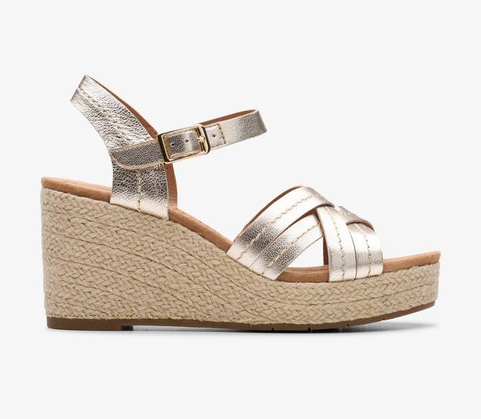 Clarkk 13 Clarks Shoes That’ll Be Comfortable *And* Stylish