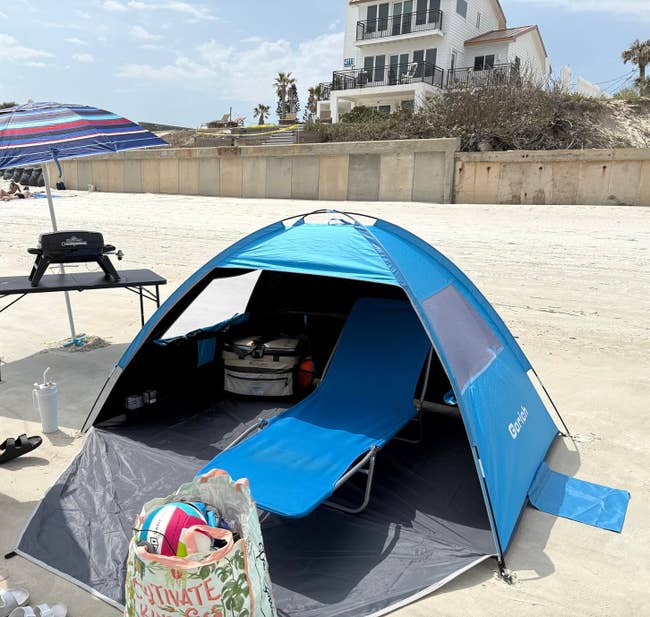 55 Beach Vacation Essentials For Ultimate Relaxation