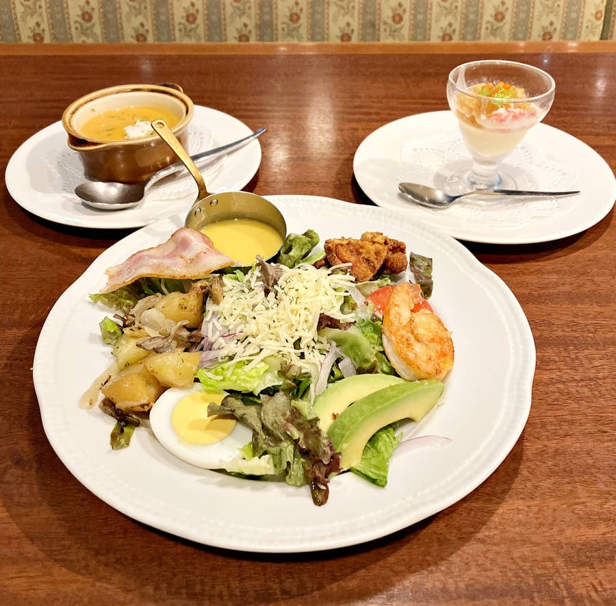 ロイヤルホスト】こんな豪華なの初めて…！ホテルのコース料理みたいな 