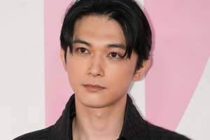 吉沢亮さん(時事通信フォト)