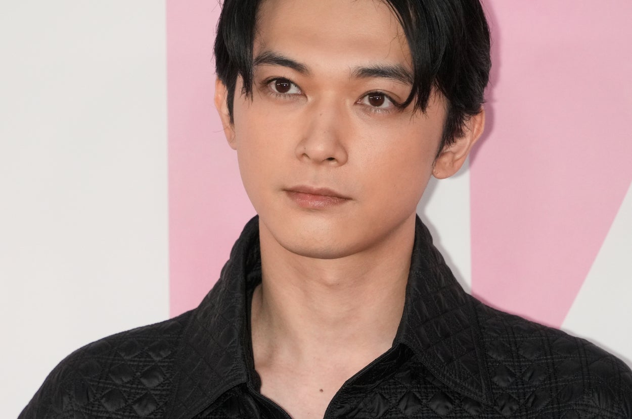 吉沢亮さん（時事通信フォト）