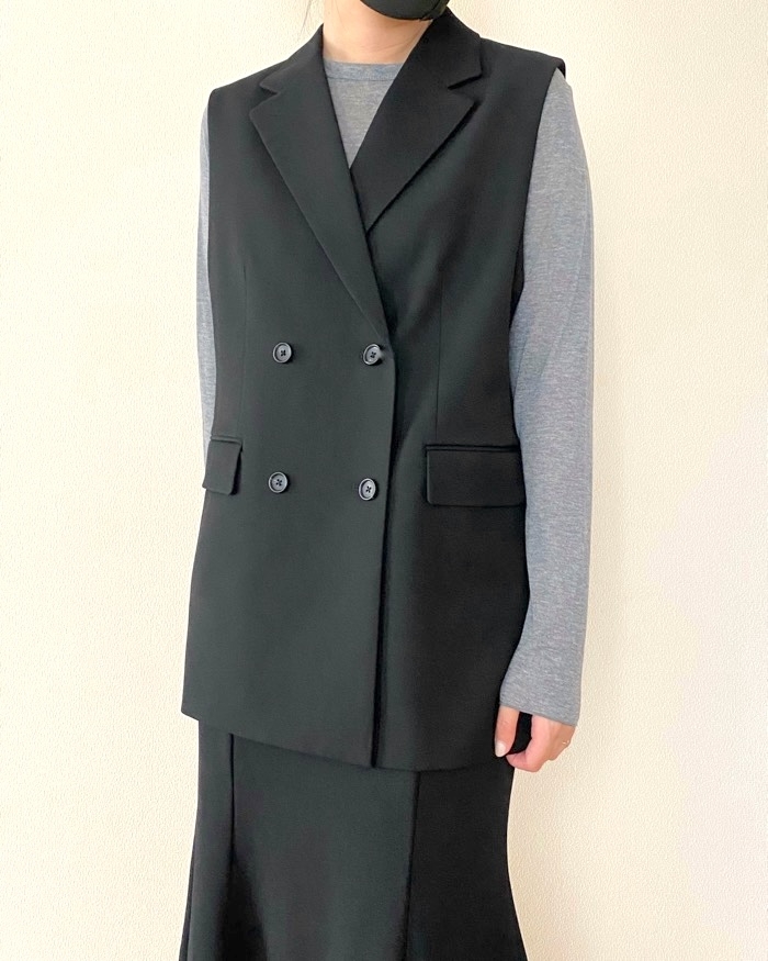 コーデュロイ ダブルブレスト ベスト GUの「夏ベスト」サッと羽織るだけでオシャレ見え！上品デザインで