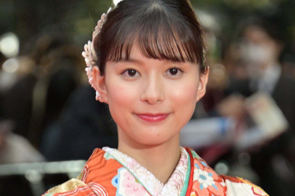 芳根京子さん(時事通信フォト)