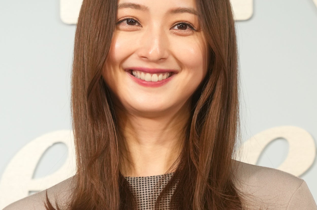 佐々木希さん(時事通信フォト)