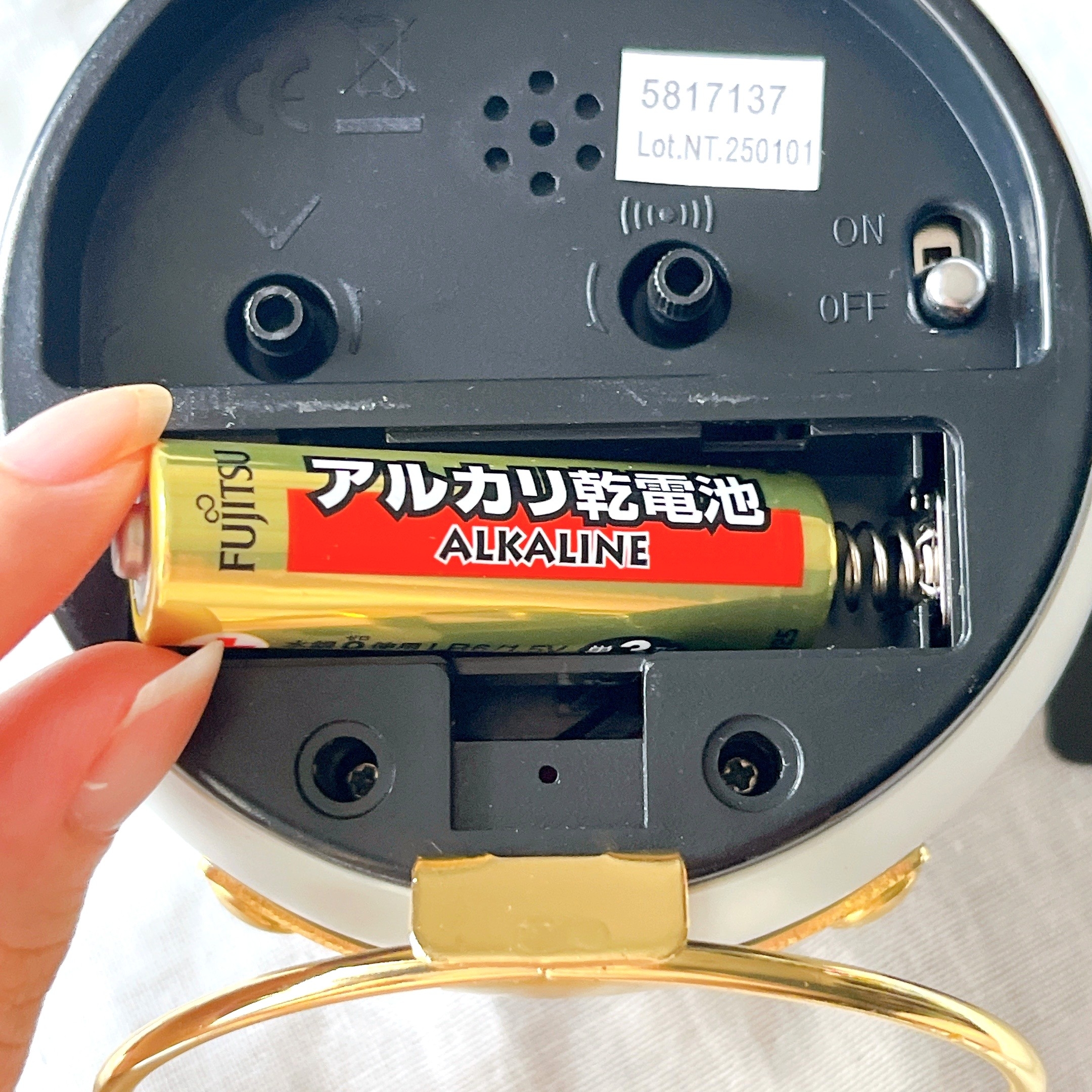 ニトリで見つけた「レトロ時計」が最高にカワイイ〜！高級感