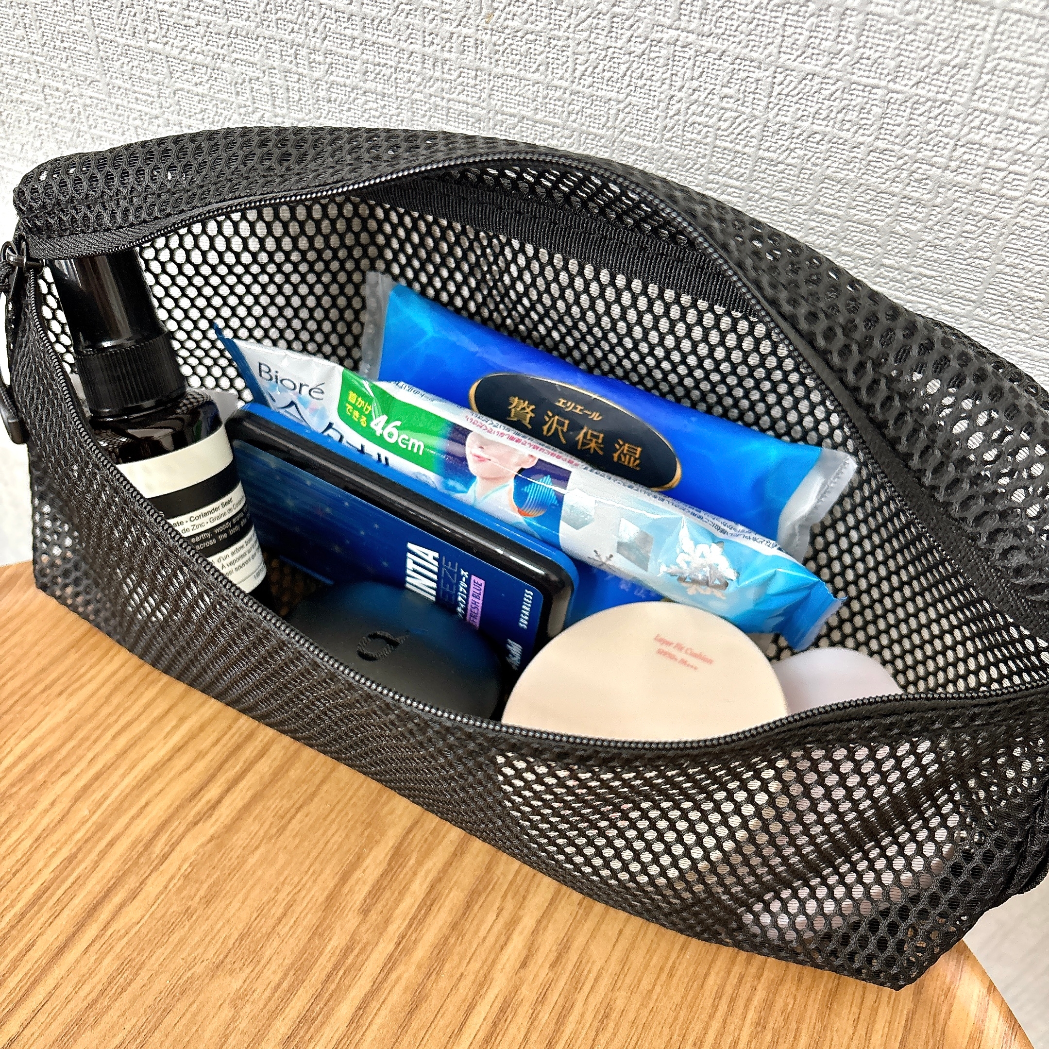 黒い立体メッシュデザインの枕 楽天市場】3d メッシュ 枕の通販