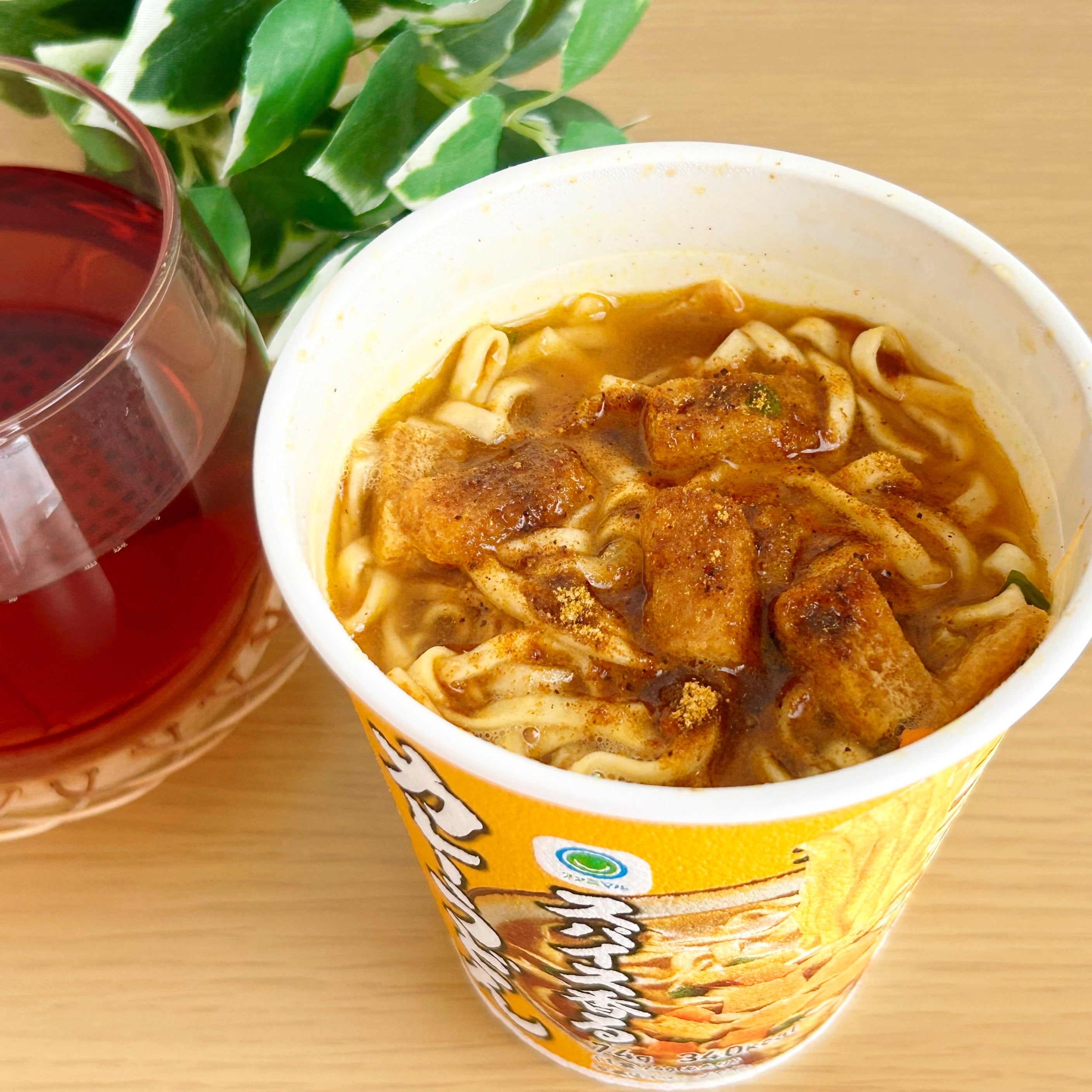 ファミマの「170円カレーうどん」箸が止まらないウマさ
