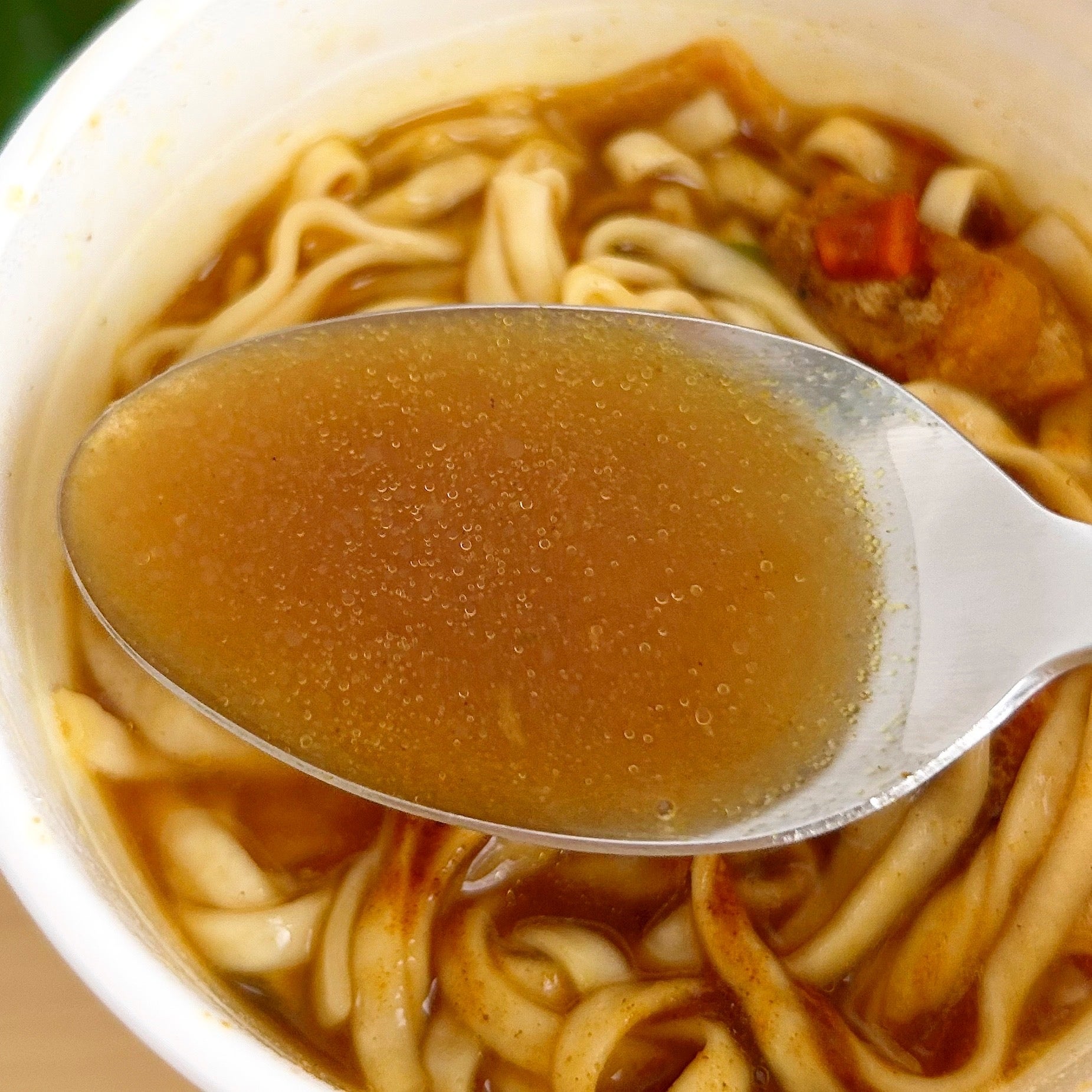 FamilyMart（ファミリーマート）の「スパイス香るカレーうどん」