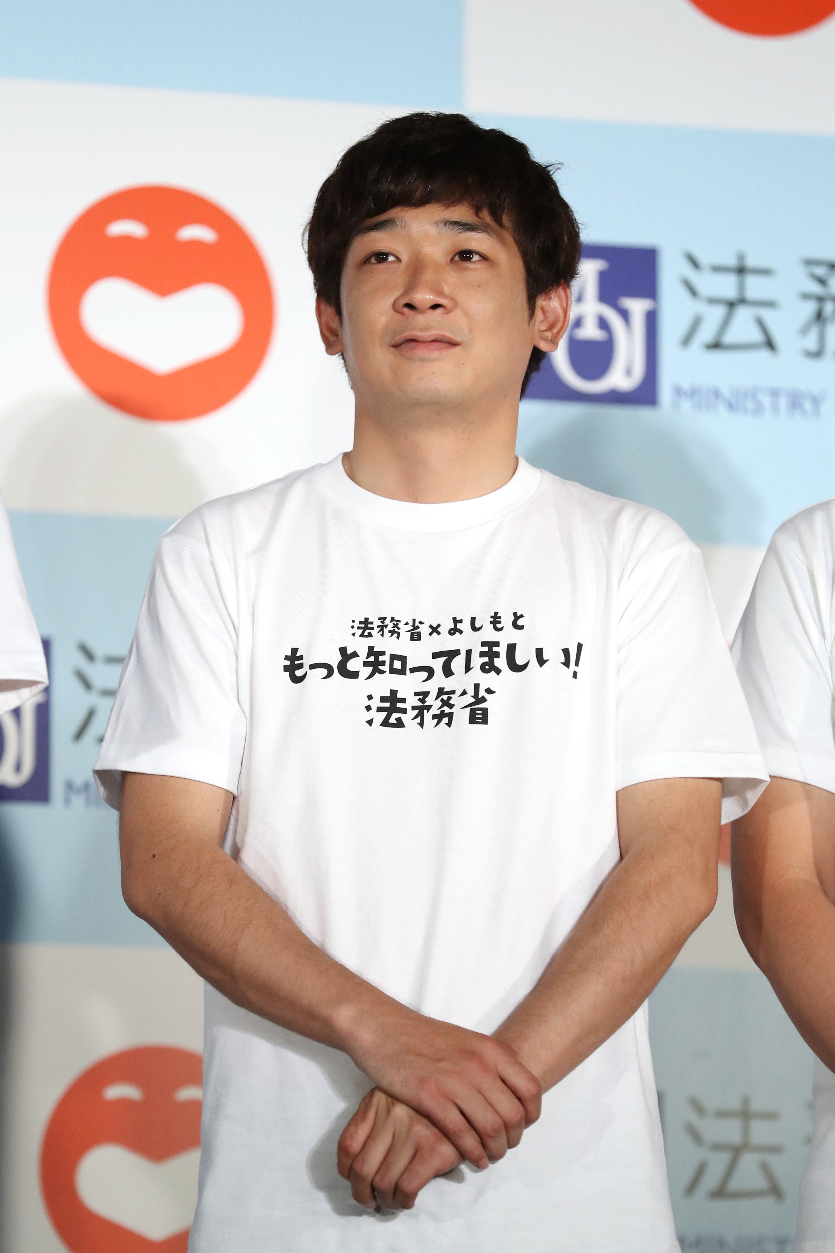 沢村一樹、家族集合ショットを披露→「似てますね」「息子さんたち