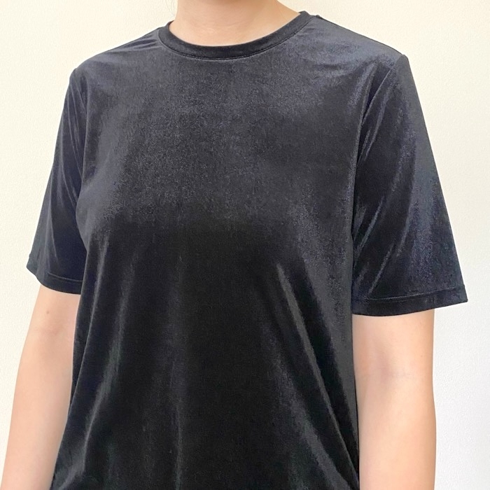 GUの「シアーベロアT」
