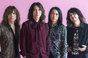 取材に応じるTHE YELLOW MONKEYのメンバー(撮影:八尾武志)