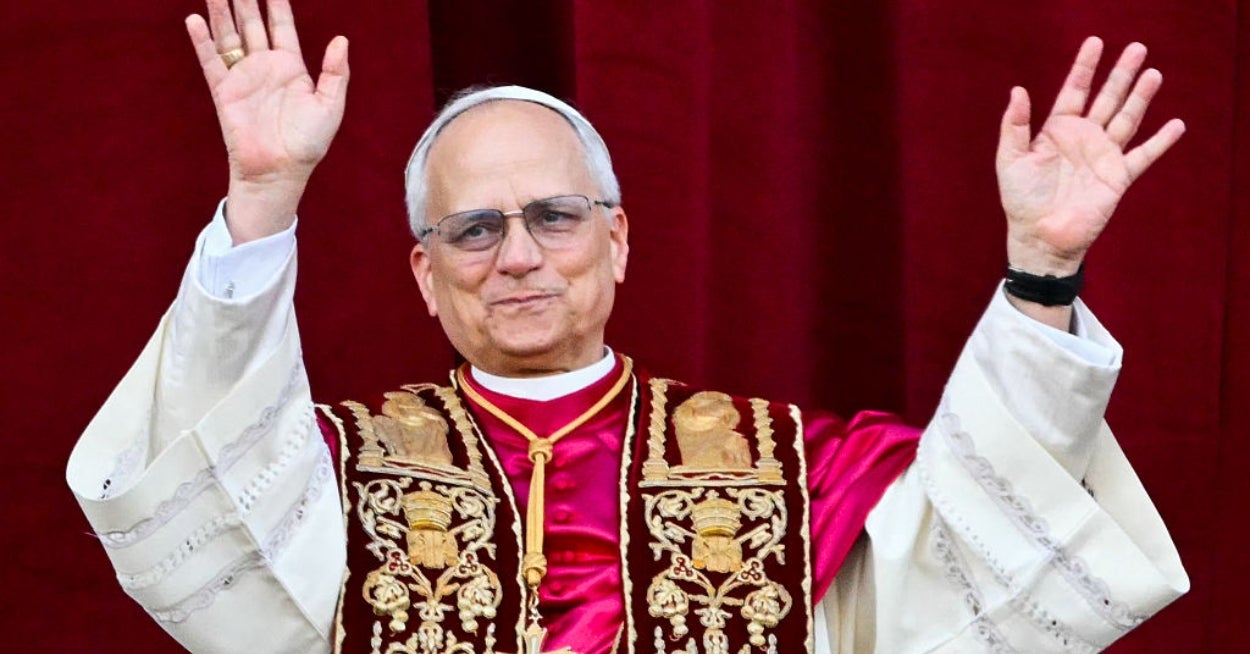 People Are Losing It Over This Photo Of Pope Leo When He Was In His 20s