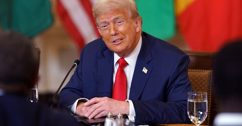 Donald Trump's Super Awkward Moment Praising An English Speaker For Speaking English Is Going Viral