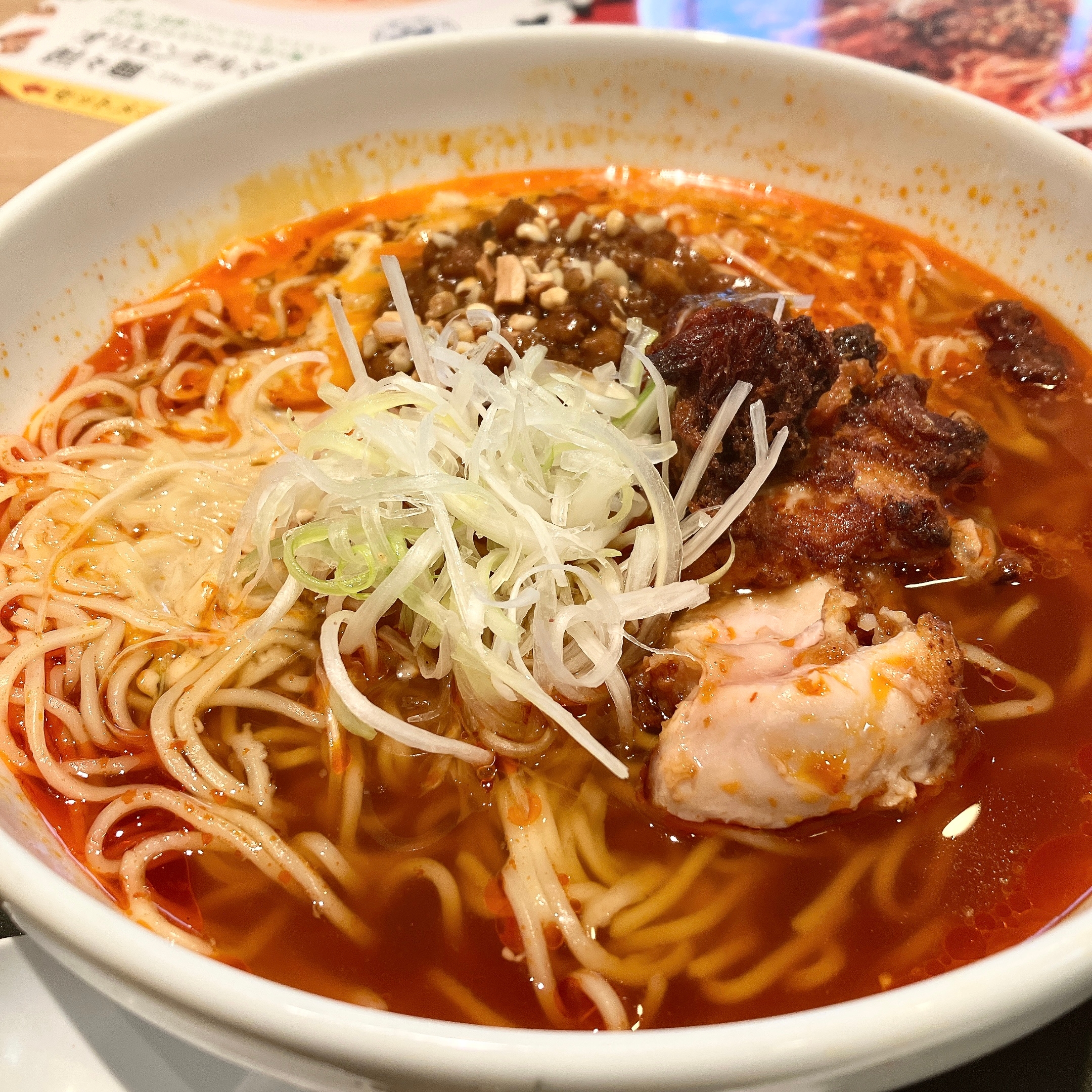 Denny's(デニーズ)の「担々麺Neo分離の魔力~際立つスパイス」