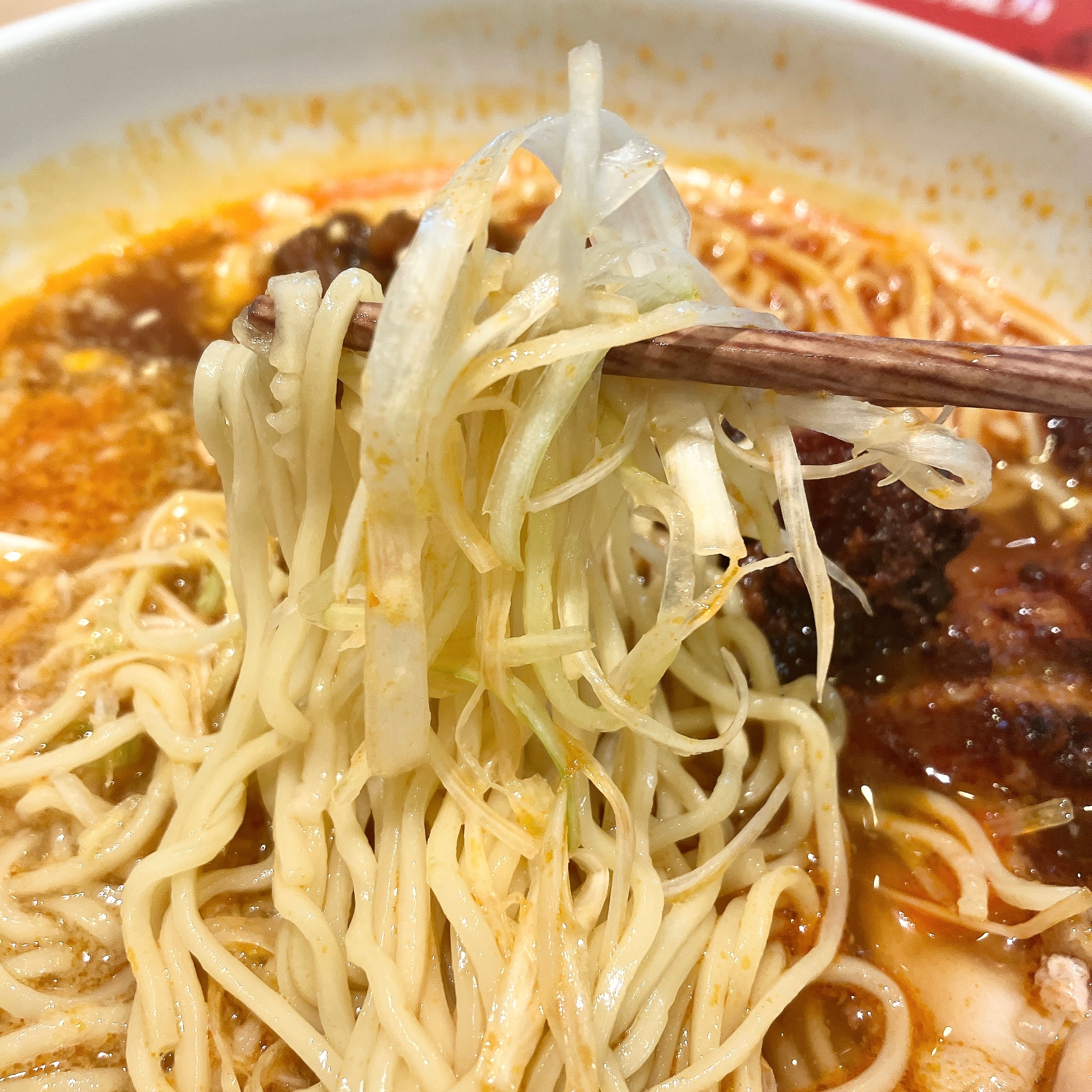 Denny's(デニーズ)の「担々麺Neo分離の魔力~際立つスパイス」