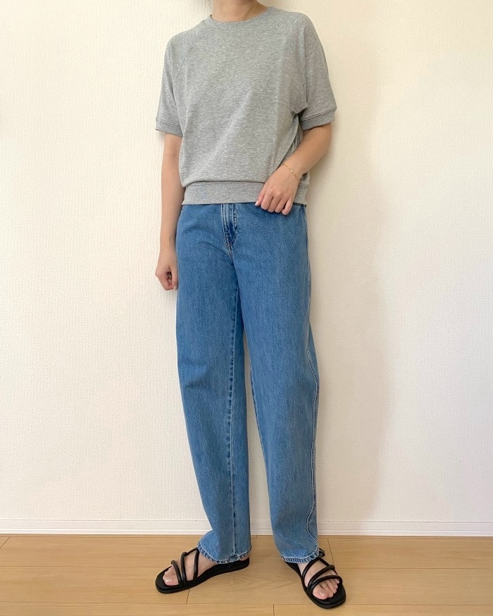 無印良品の「婦人 ライトスウェットクルーネック半袖Tシャツ」