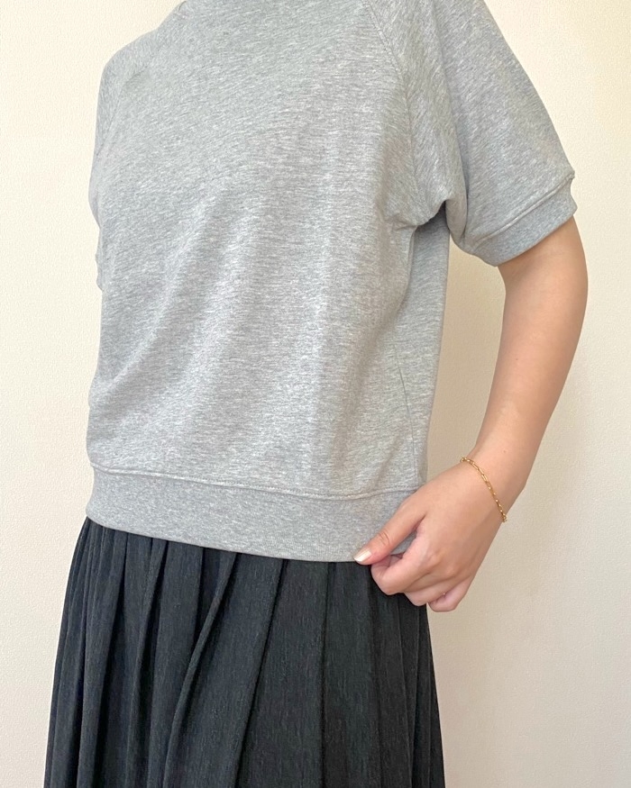 無印良品の「婦人 ライトスウェットクルーネック半袖Tシャツ」