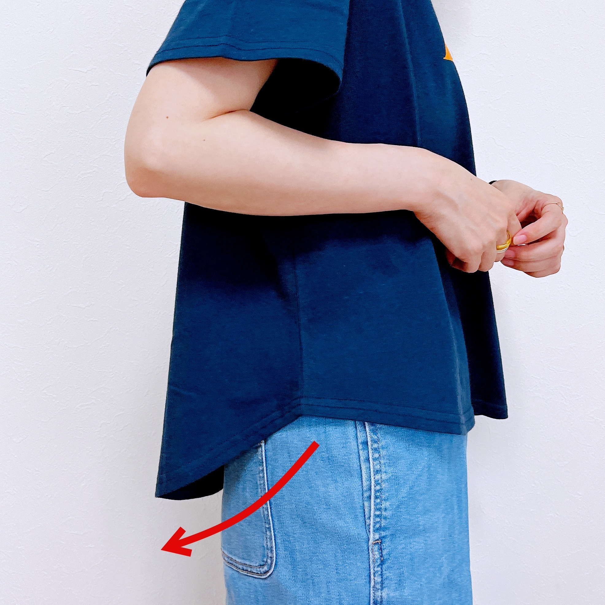 coca(コカ)の「テールカットロゴTシャツ レディース」