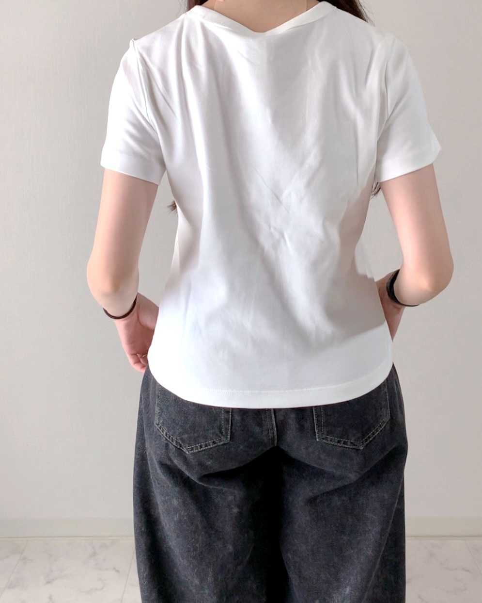 GU「コットンスムースVネックT+EC」