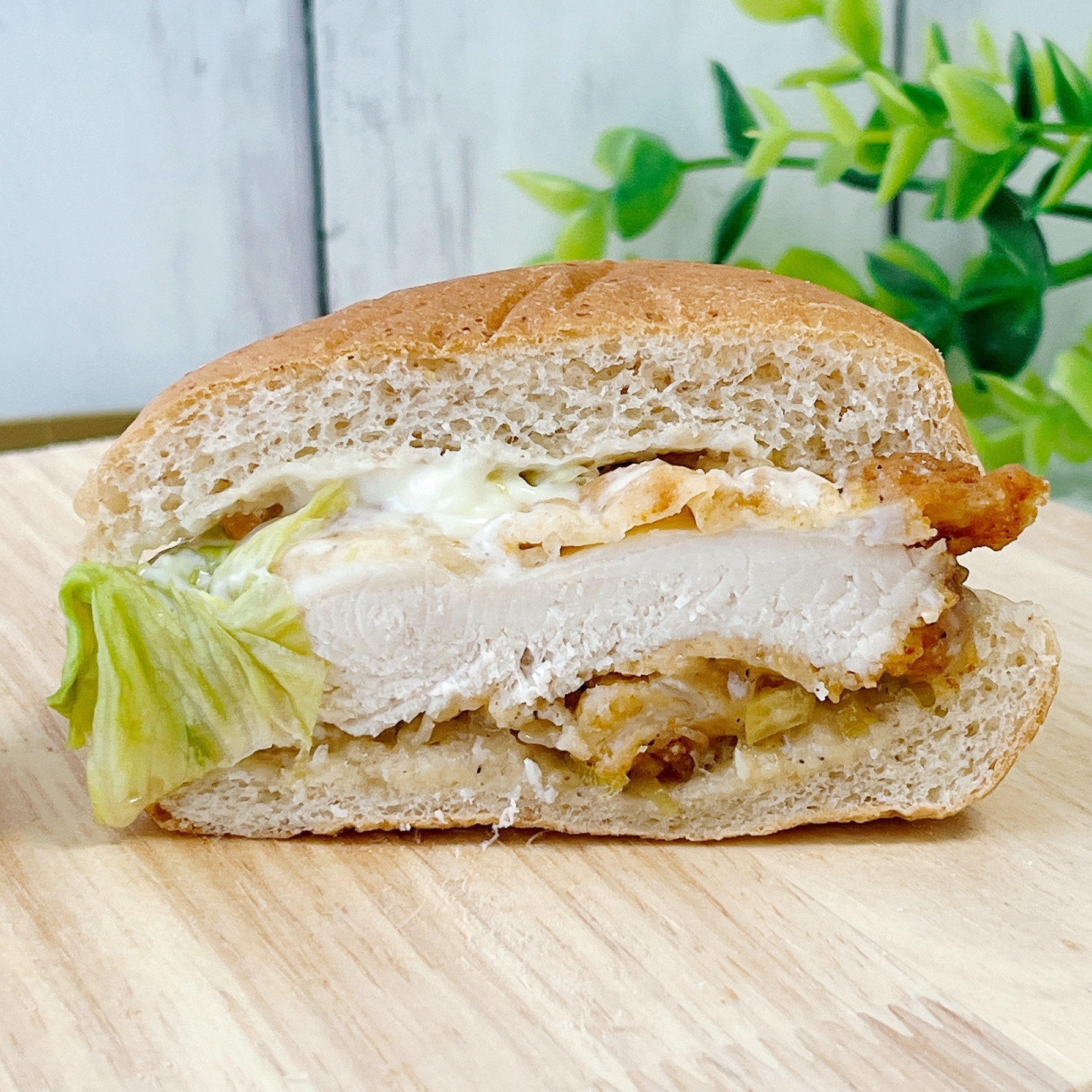 ケンタッキーの「ねぎ塩レモンチキンフィレバーガーセット」