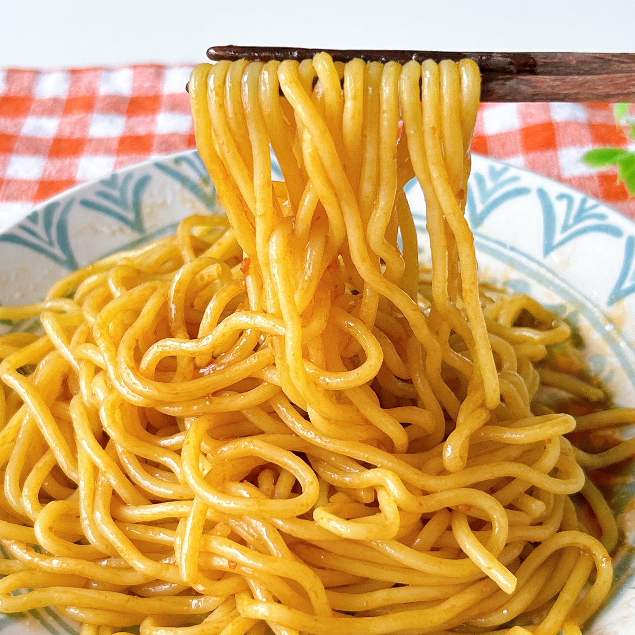 KALDI(カルディ)の「スタミナにんにく油そば 190g」